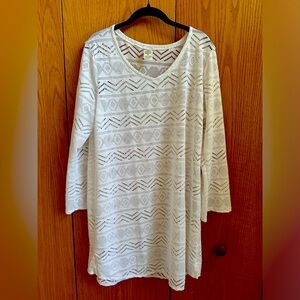 LL Bean long sleeved beach cover up.  Size Large.  Hits above knee.  White.